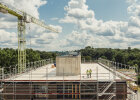 Termine auf der Baustelle des Uni-Neubaus „Cube One“ in Nürnberg gehören zum Berufsalltag der Projektleitenden Camille und Melina.